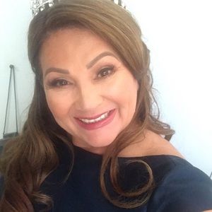 Meet your Posher, Linda